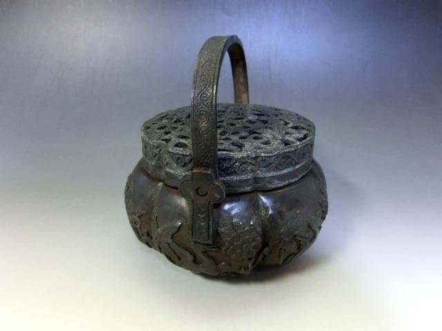 手炉■銅製 透かし花唐草 花鳥紋 大明宣徳 灰器 火器 手あぶり 香炉 時代物