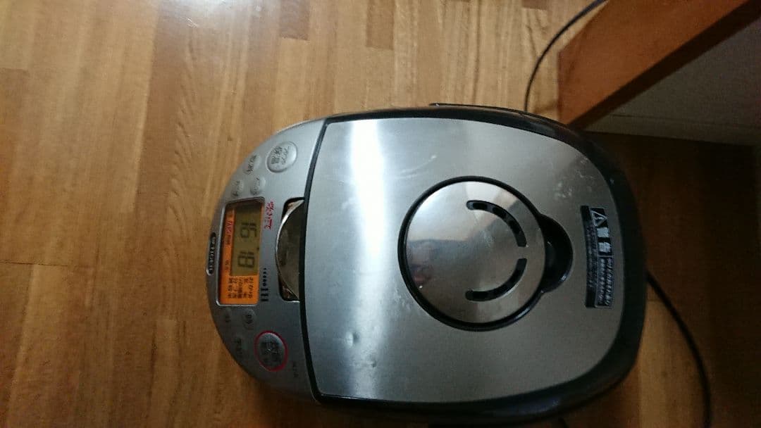 テレビ26インチ炊飯器