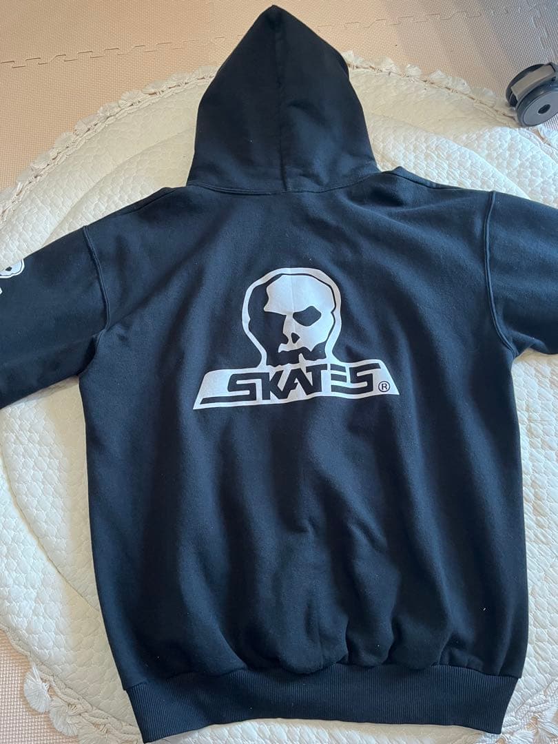 スカルスケーツ　パーカー　日章旗
