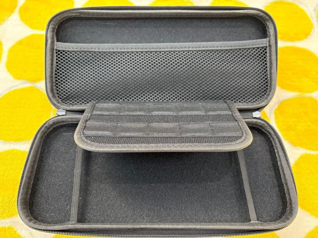 Nintendo Switch 本体　カバー　Joy-Con付