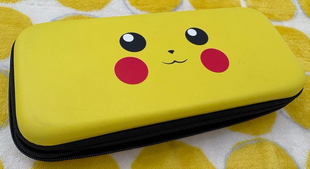 Nintendo Switch 本体　カバー　Joy-Con付