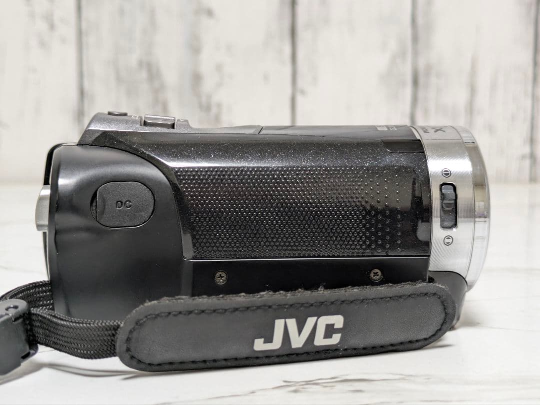 JVC　GZ-HM199　SDカード&充電器セット　17年製