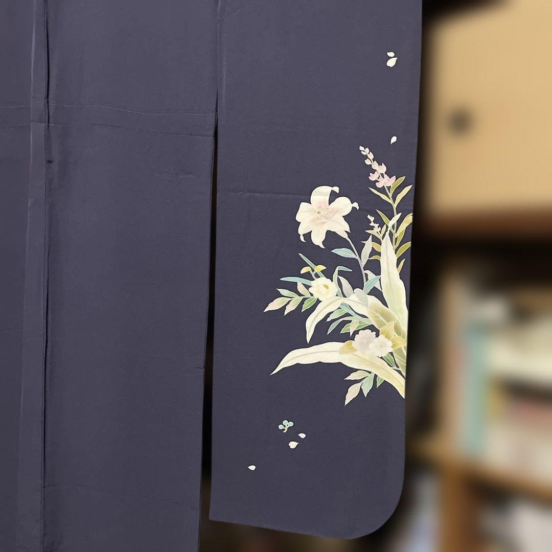 藤色　ユリ花柄 振袖 正絹着物