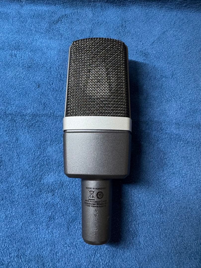 コンデンサーマイク AKG C214