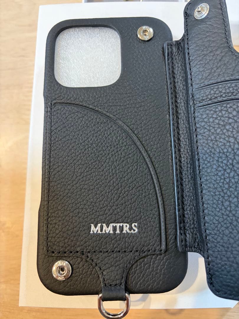 DEMIU BALLONCINQ iPhone16pro用ケース