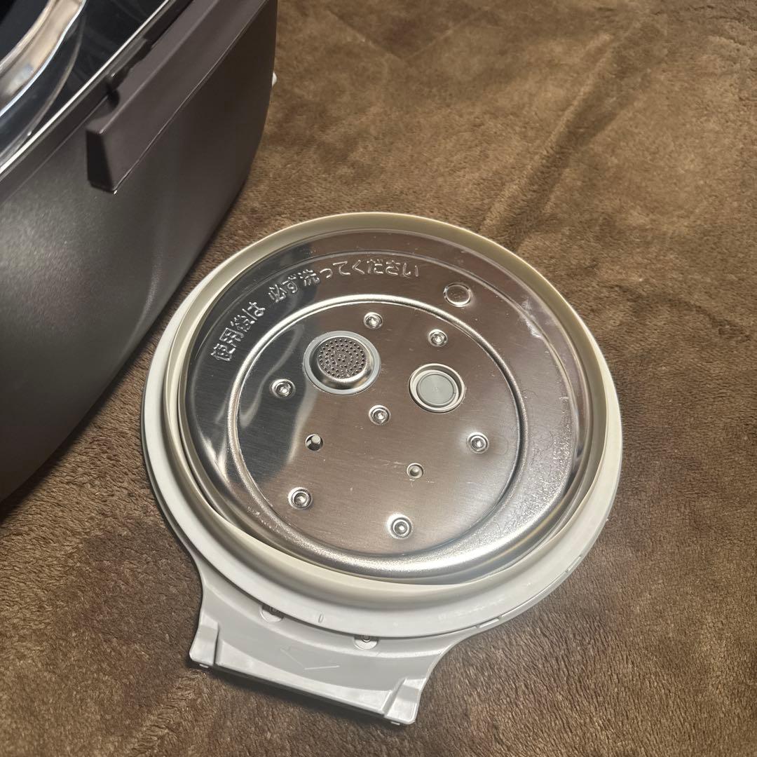 値下げ2024年製 Panasonic SR-M10A炊飯器