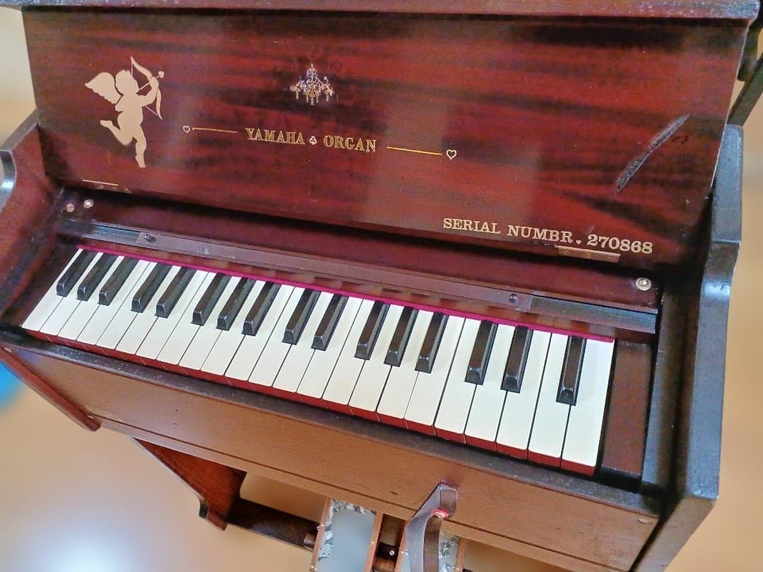 足踏みオルガン