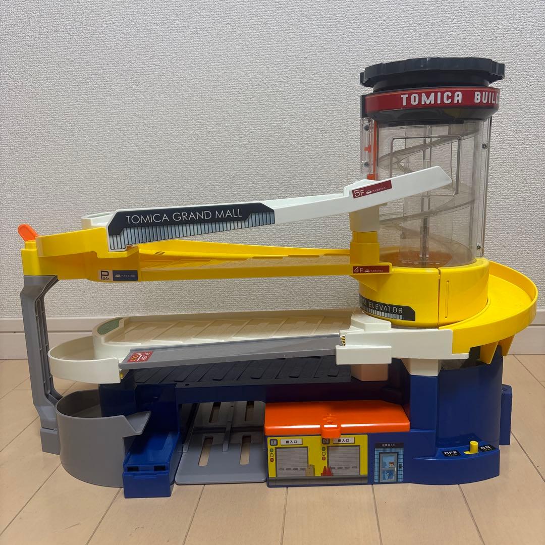 トミカまとめ　（トミカビル・高速道路・山のぼりドライブ・トミカタワー）