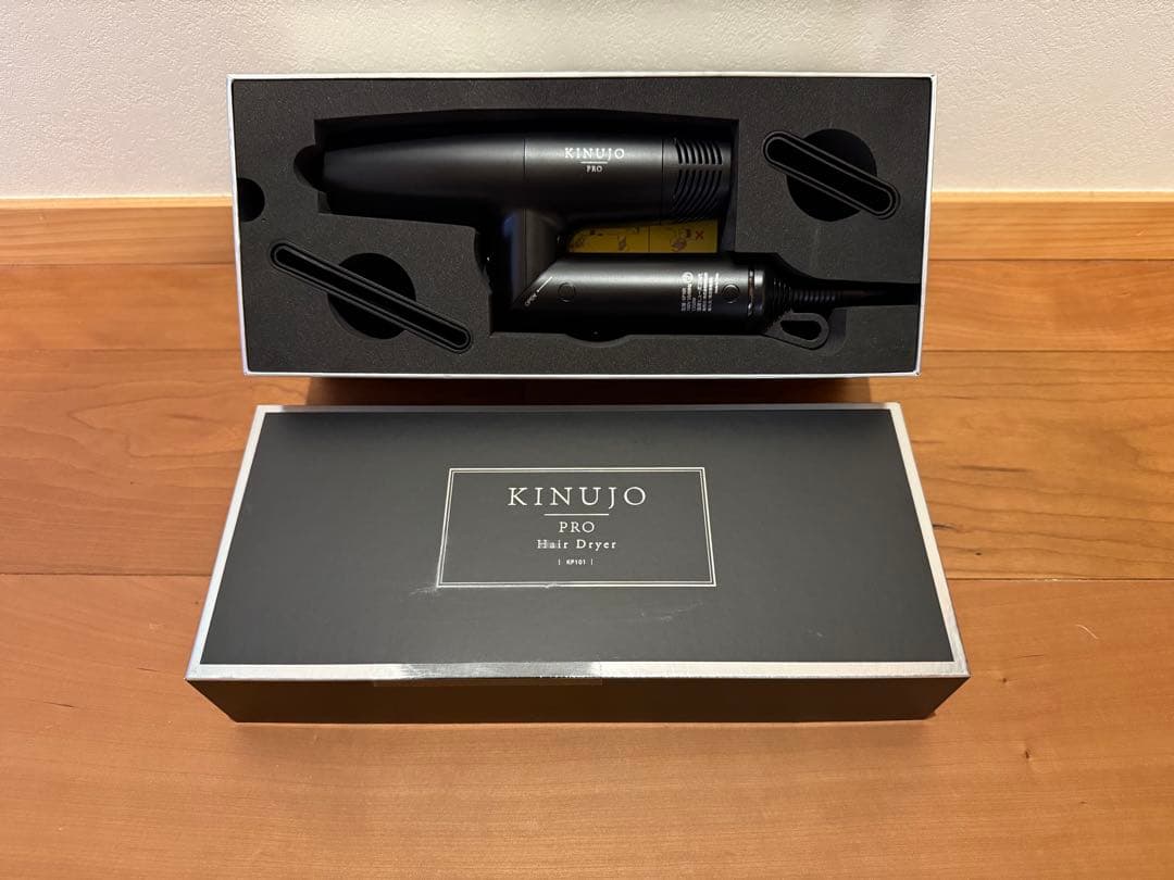 値下げ！！新品！未使用！！KINUJO PRO ヘヤドライヤー　KP101