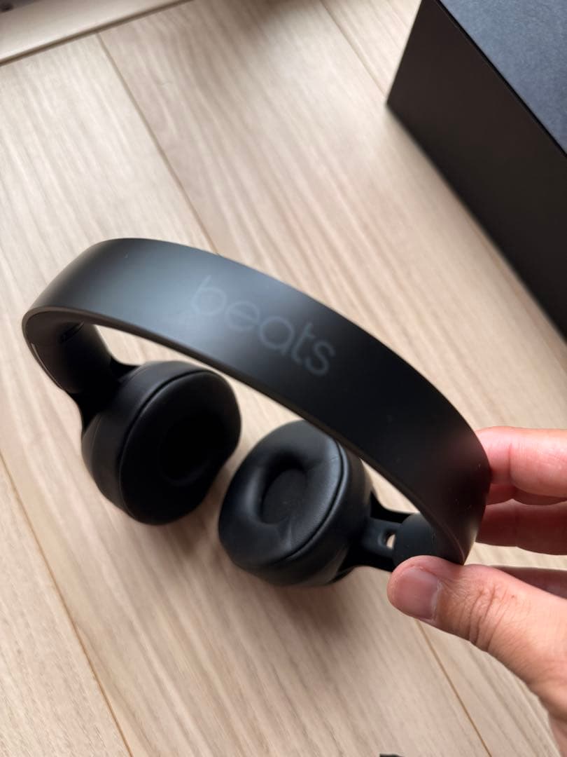 【美品】Beats Solo Pro ワイヤレスヘッドホン