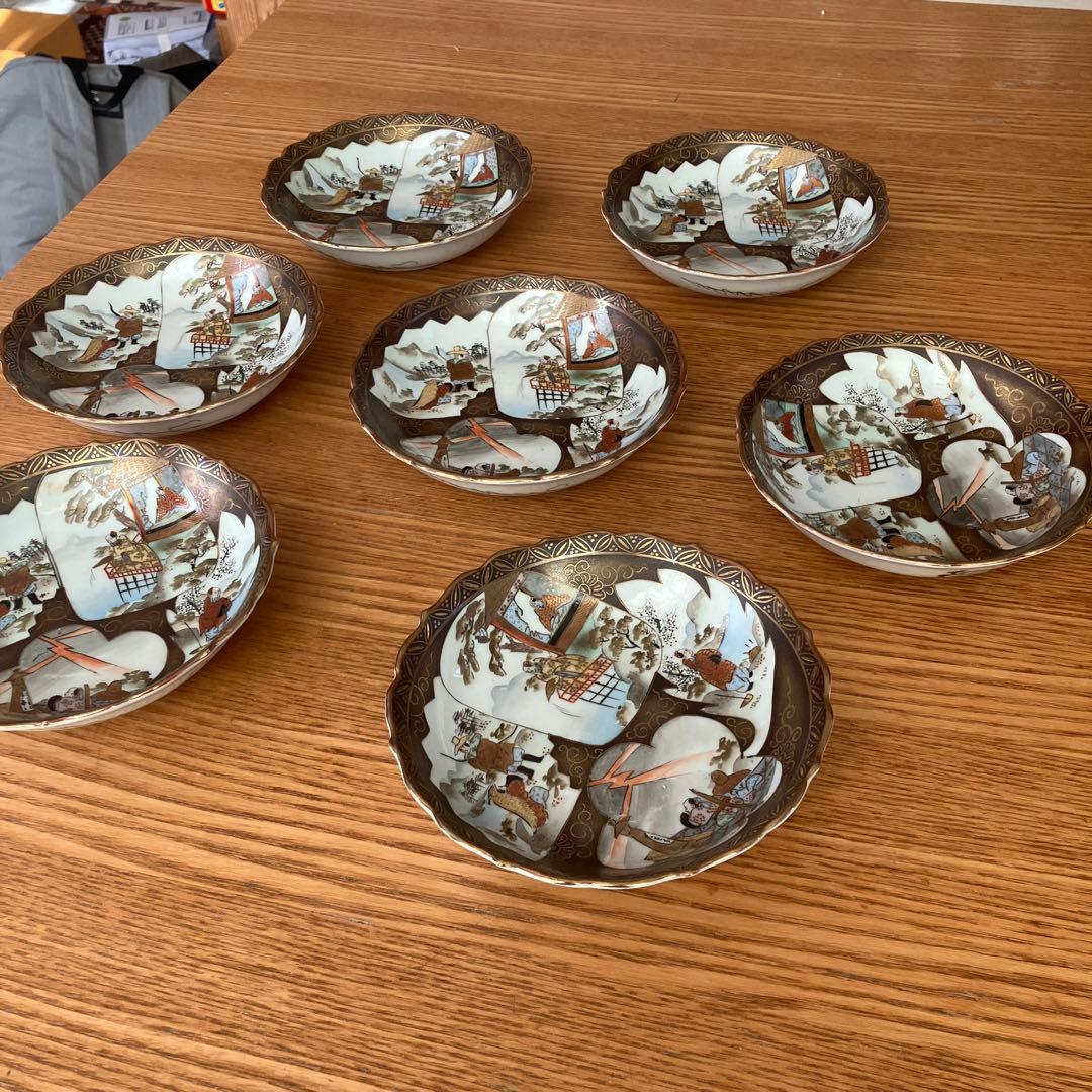 九谷焼　金彩赤絵人物文皿　7枚