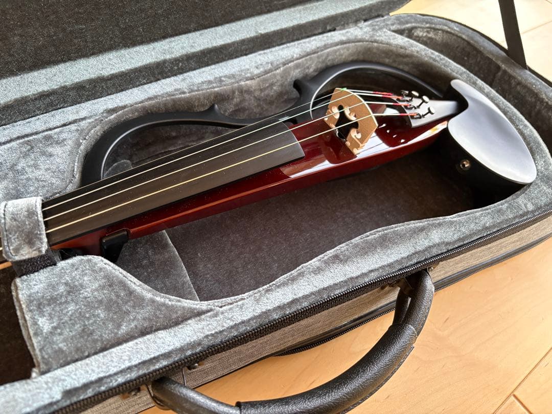 【美品】YAMAHA サイレントバイオリン YSV104