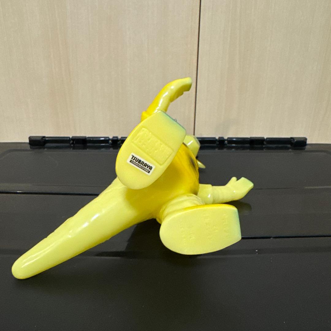 怪獣郷　エレキング　再生　蓄光