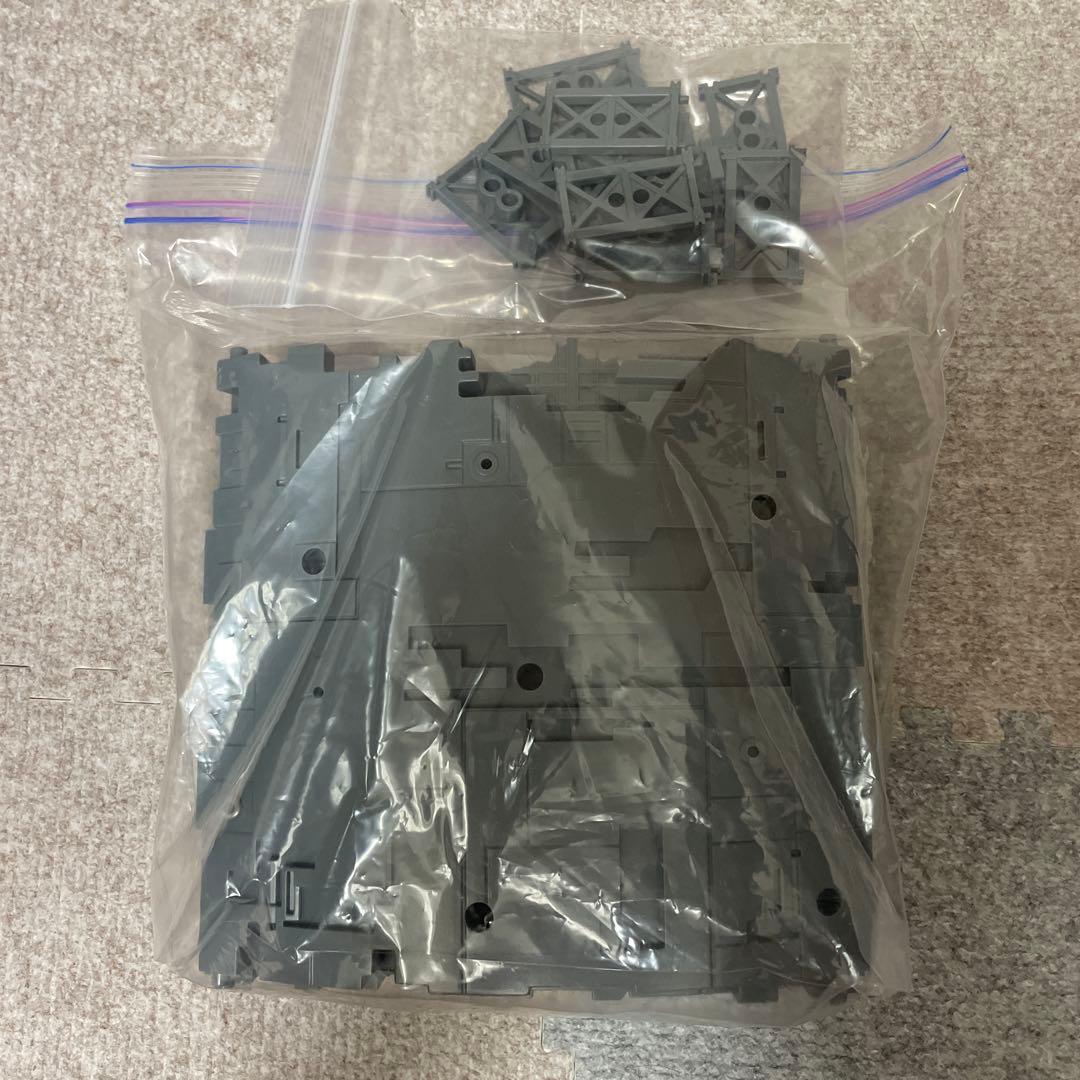 ガンダム 一番くじ サンダーボルト F賞 スペースコロニー単品 4個