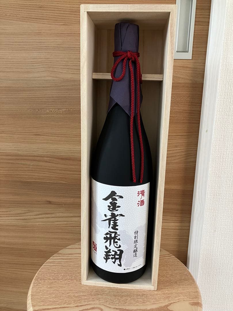 純米大吟醸 金雀飛翔 1800ml 木箱入り