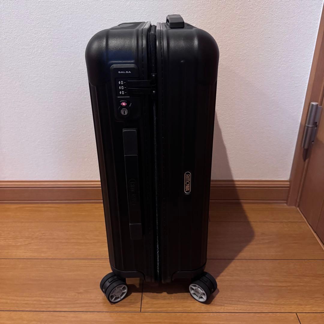 美品 リモワ サルサ ブラック 32L 4輪