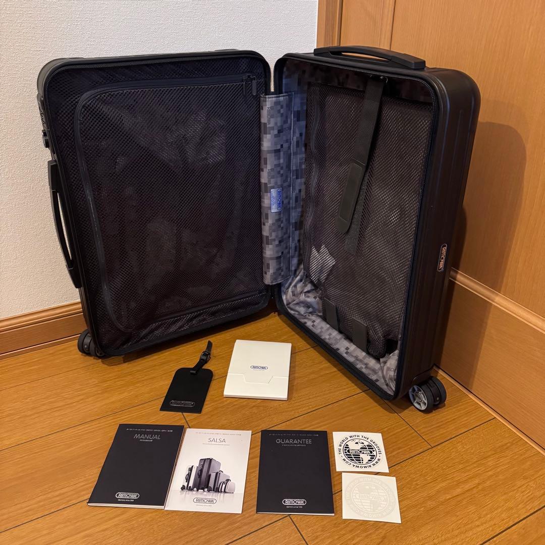 美品 リモワ サルサ ブラック 32L 4輪