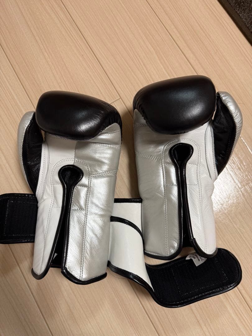 PRIZE RING ボクシンググローブ 黒/白