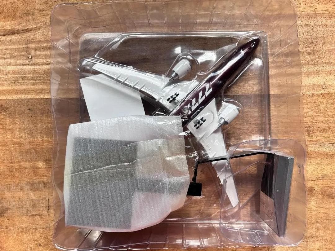 ANA / 全日空商事　BOEING 777X 1/200　ハウスカラー仕様