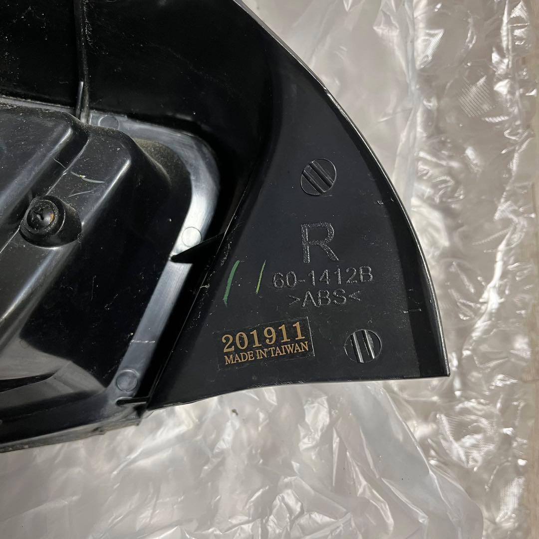 ヴァレンティ ジュエルLEDテールランプ シーケンシャル TT86Z