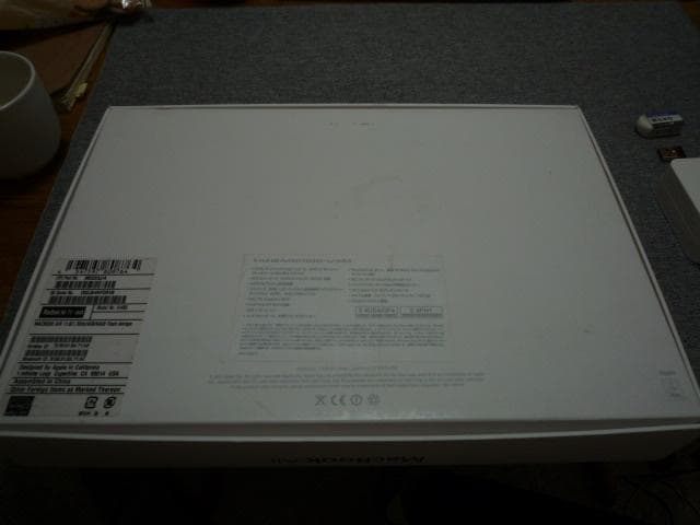 MacBook本体 MacBook Air A1465(MD233J) SSD256G win7