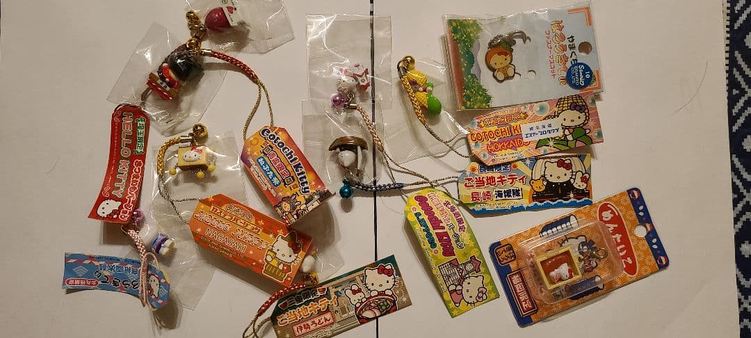 ご当地キティ ストラップ他 複数個