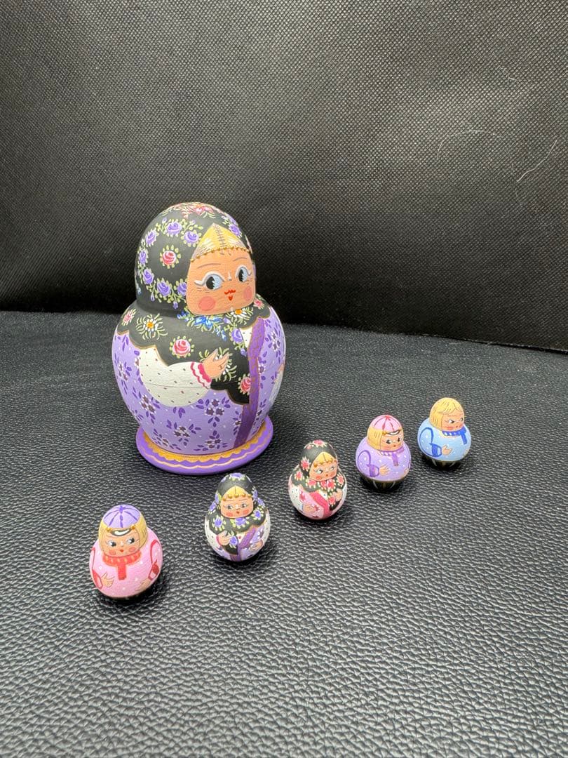 新品　ロシア　オリガ　ミッチィナ、マトリョーシカ。やや小さなタイプ。紫ボディ。