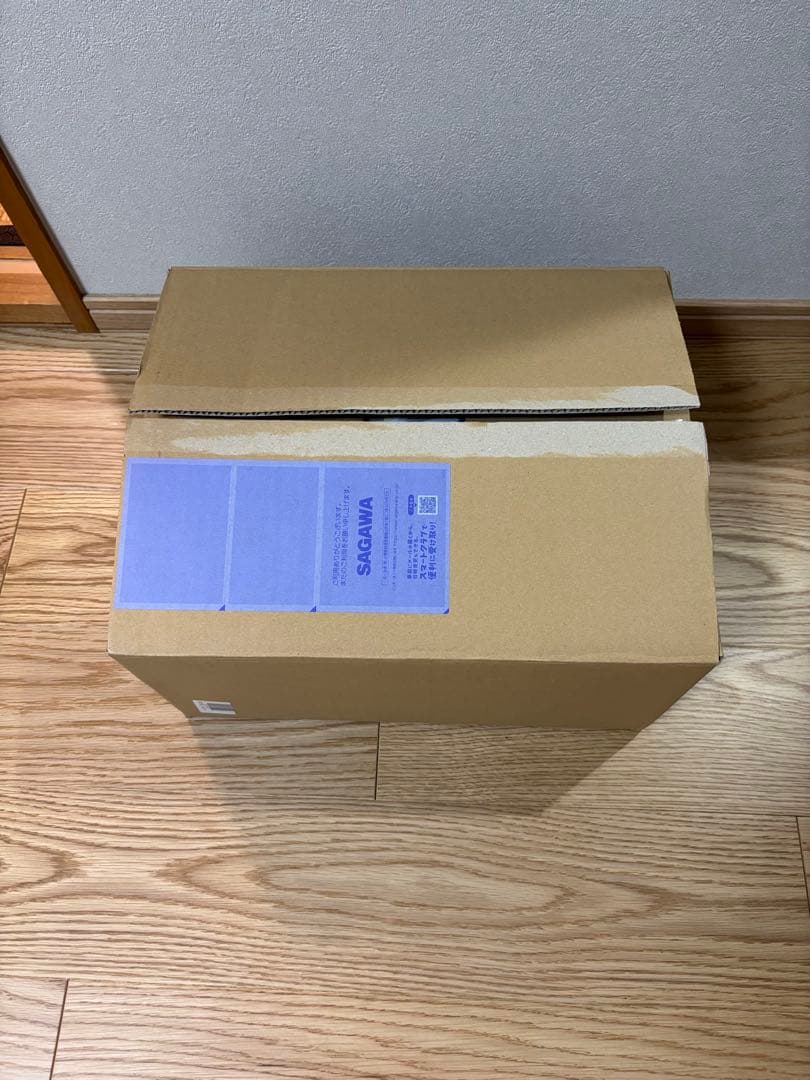 RG Vガンダム&サザビー セット　BANDAI専用輸送箱で対応いたします