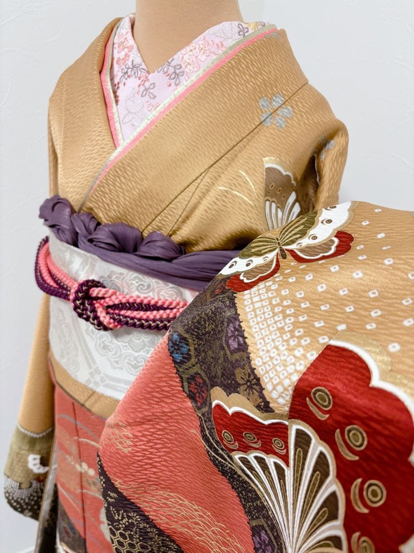 正絹振袖フルセット　豪華金彩　縁起柄金色 オレンジ 蝶模様　成人式