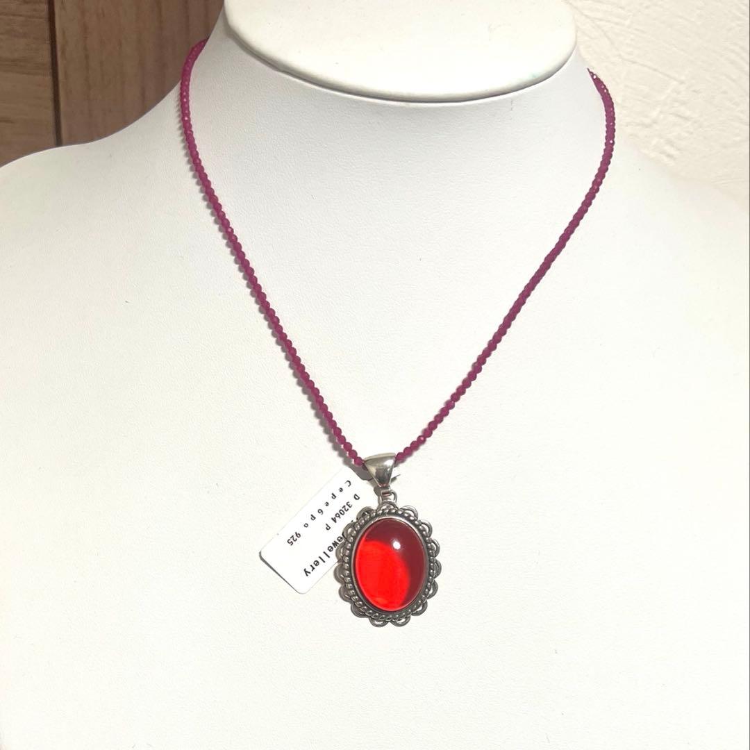 天然ポーランドの赤琥珀のペンダントトップにルビーのチェーンのセットs925使用
