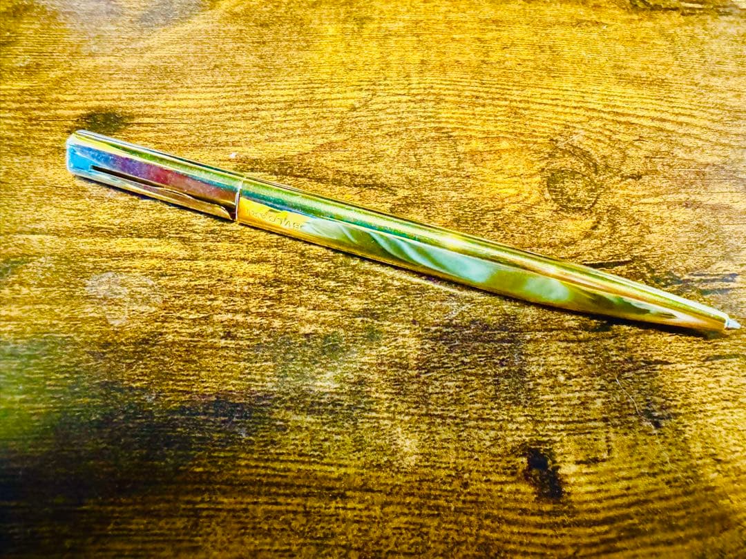 ブルガリ ツイスト式ボールペン エキセントリック ゴールドカラー