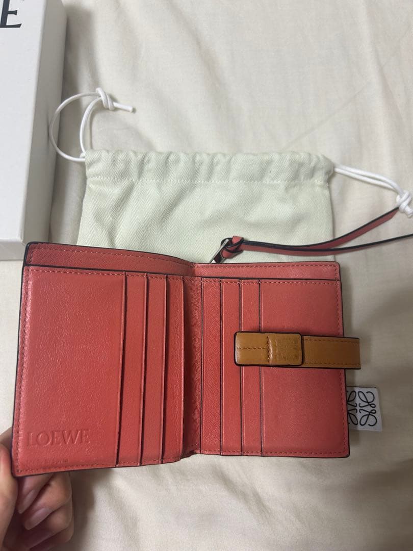 LOEWE 二つ折り財布 ベージュ