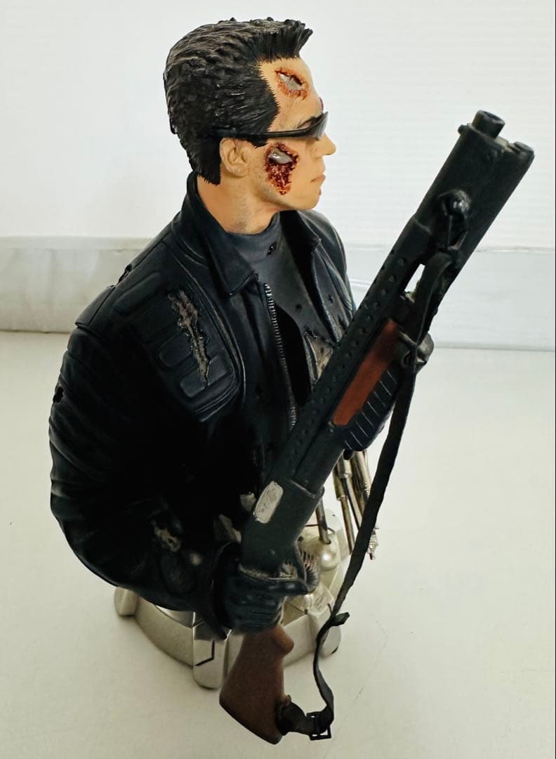 ターミネーター3 T-850 BATTLE DAMAGED フィギュア