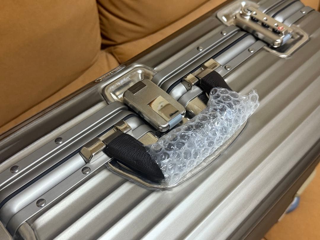 奇跡の新品未使用　リモワ　トパーズ　限定　プレミアム　63L