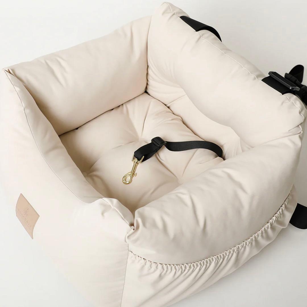 モンシェリ moncheri 撥水ふんわりドライブペットベッド！