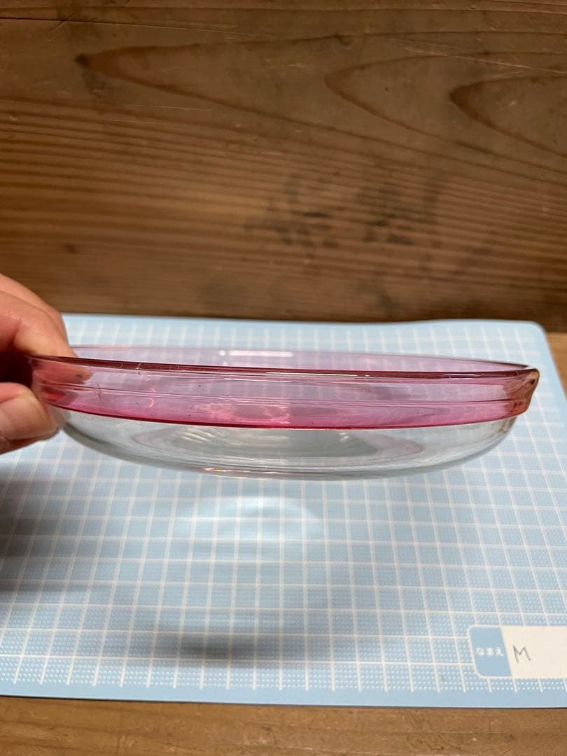 レトロ　ガラス皿【m1495 大正ガラス　明治　吹きガラス　骨董　ウランガラス】