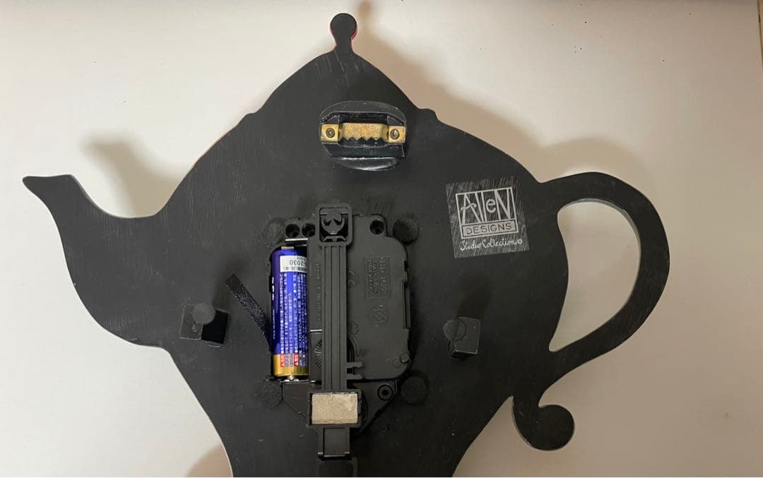 アレンデザインスタジオ　壁掛け時計　振り子時計　ティーポット　ティーカップ