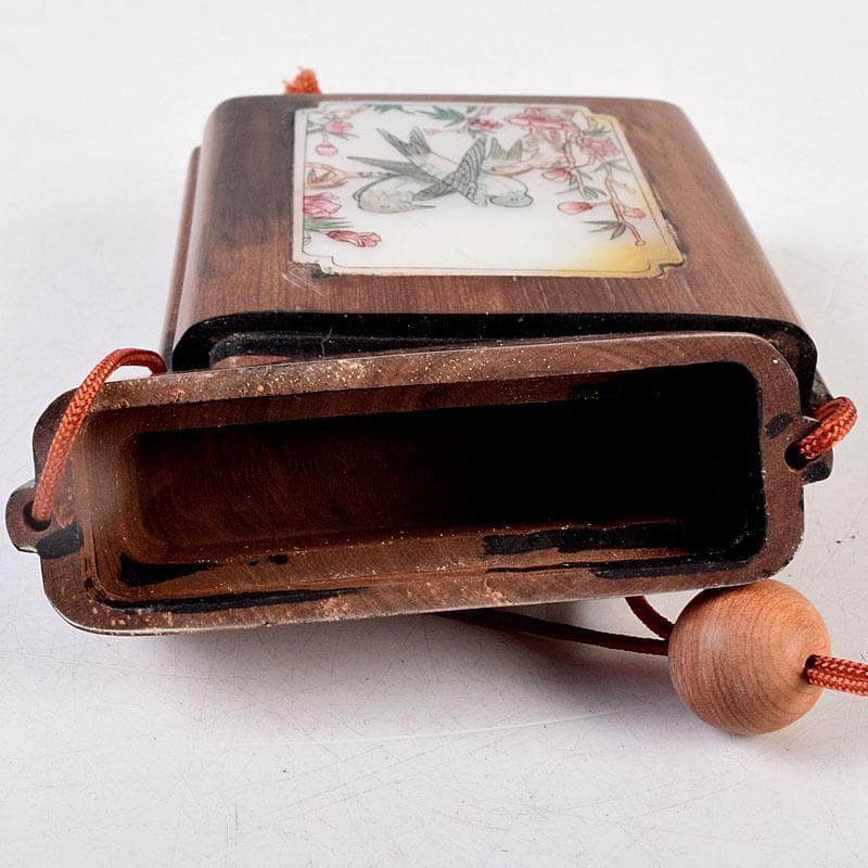 時代提げ物　玉石細工花鳥図　印籠　薬入　根付　緒締め玉　Z　8577