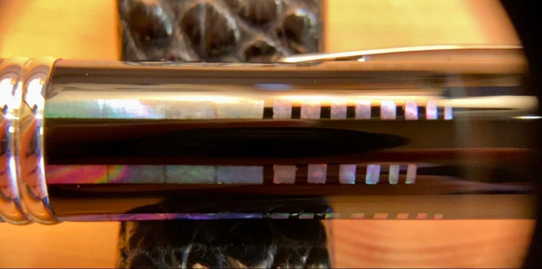 パイロット 螺鈿キャップレス万年筆(水面) 逆輸入モデル