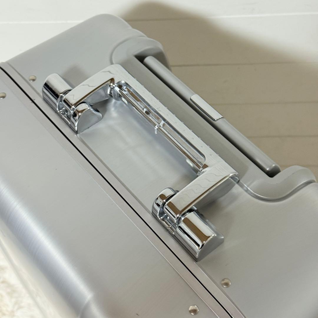 美品✨ゼロハリバートン　2輪　キャリーケース　ZRA21-SI 21インチ