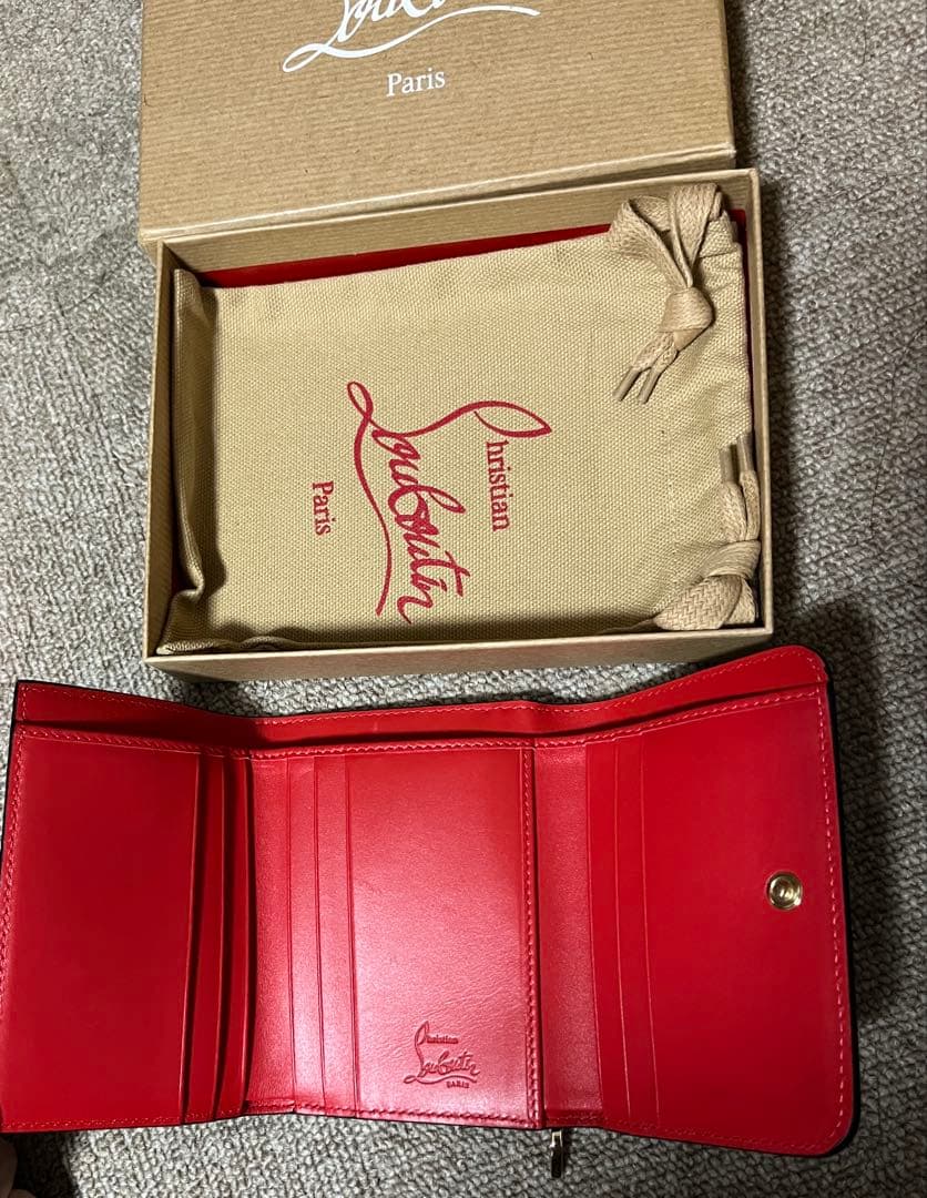 クリスチャンルブタン バレンタイン限定　三つ折り財布