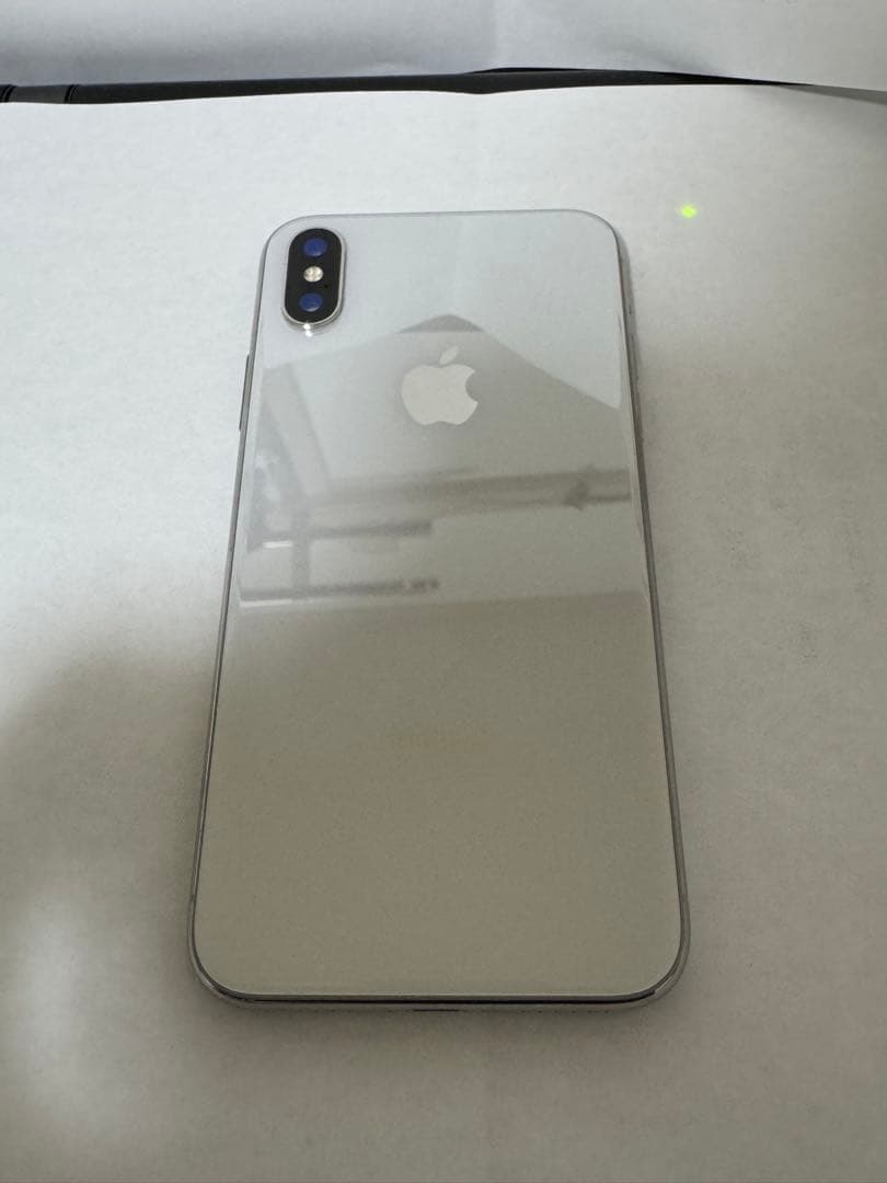 Apple iPhone X 本体 シルバー 64gb