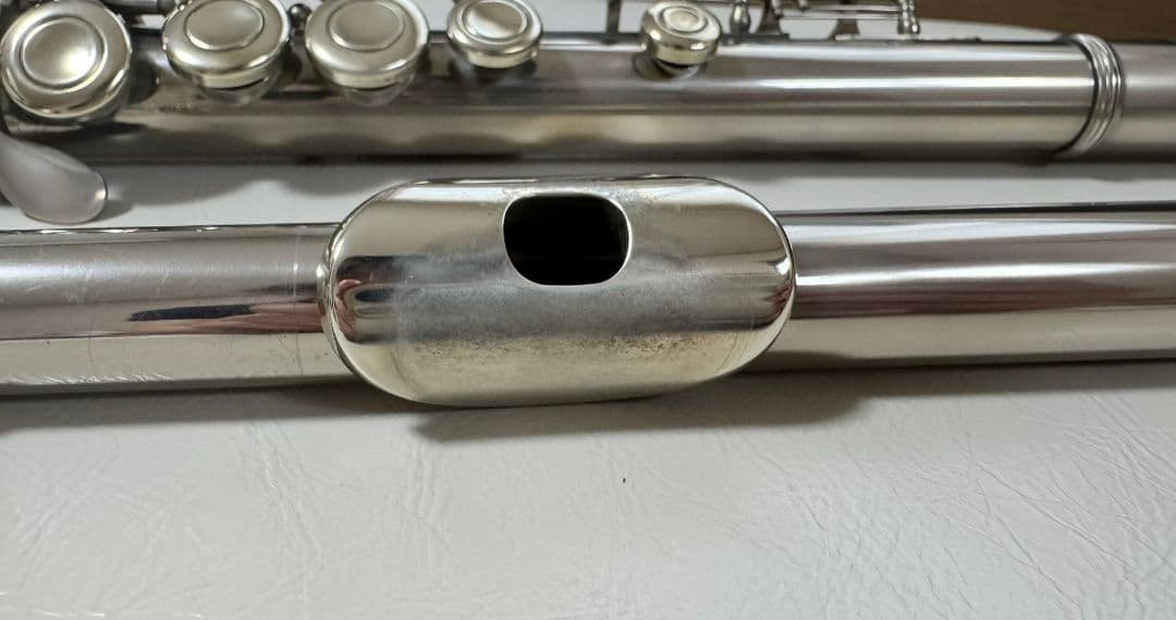 ヤマハフルート　YFL211Eメカ　カバードキー