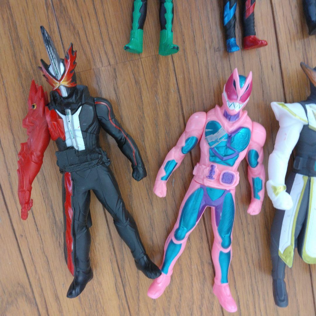 仮面ライダーソフビまとめ売り34体＆ヴァルゴゾディアーツ戦隊ヒーロー怪獣など