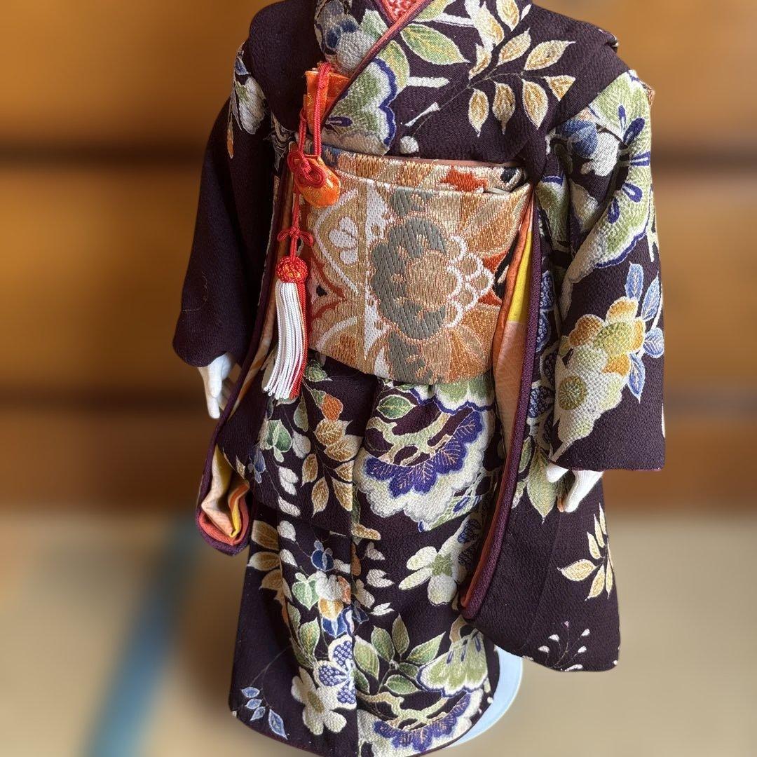 ㊶紫色花柄着物の人形　三越で購入