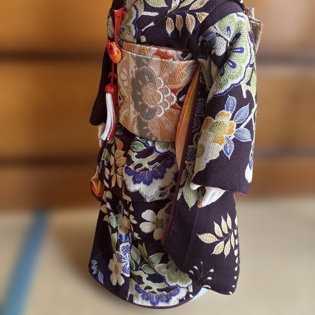 ㊶紫色花柄着物の人形　三越で購入