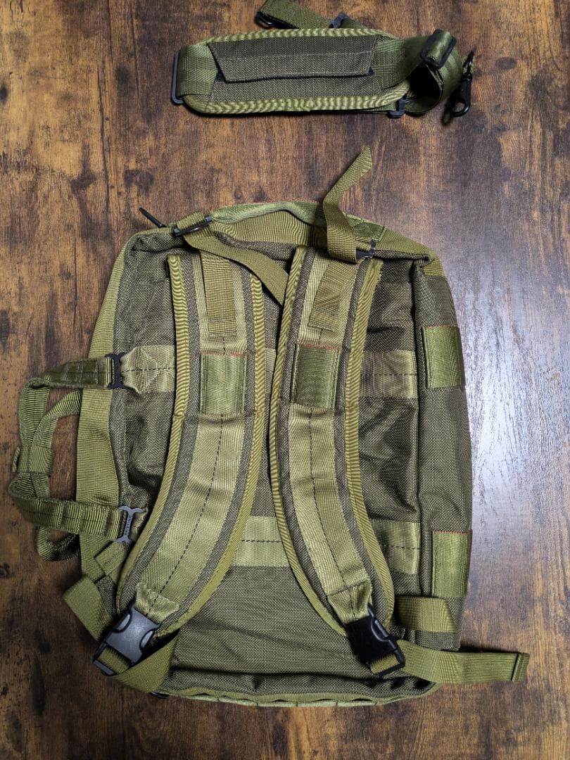 BRIEFING オリーブ 3wayビジネスバッグ