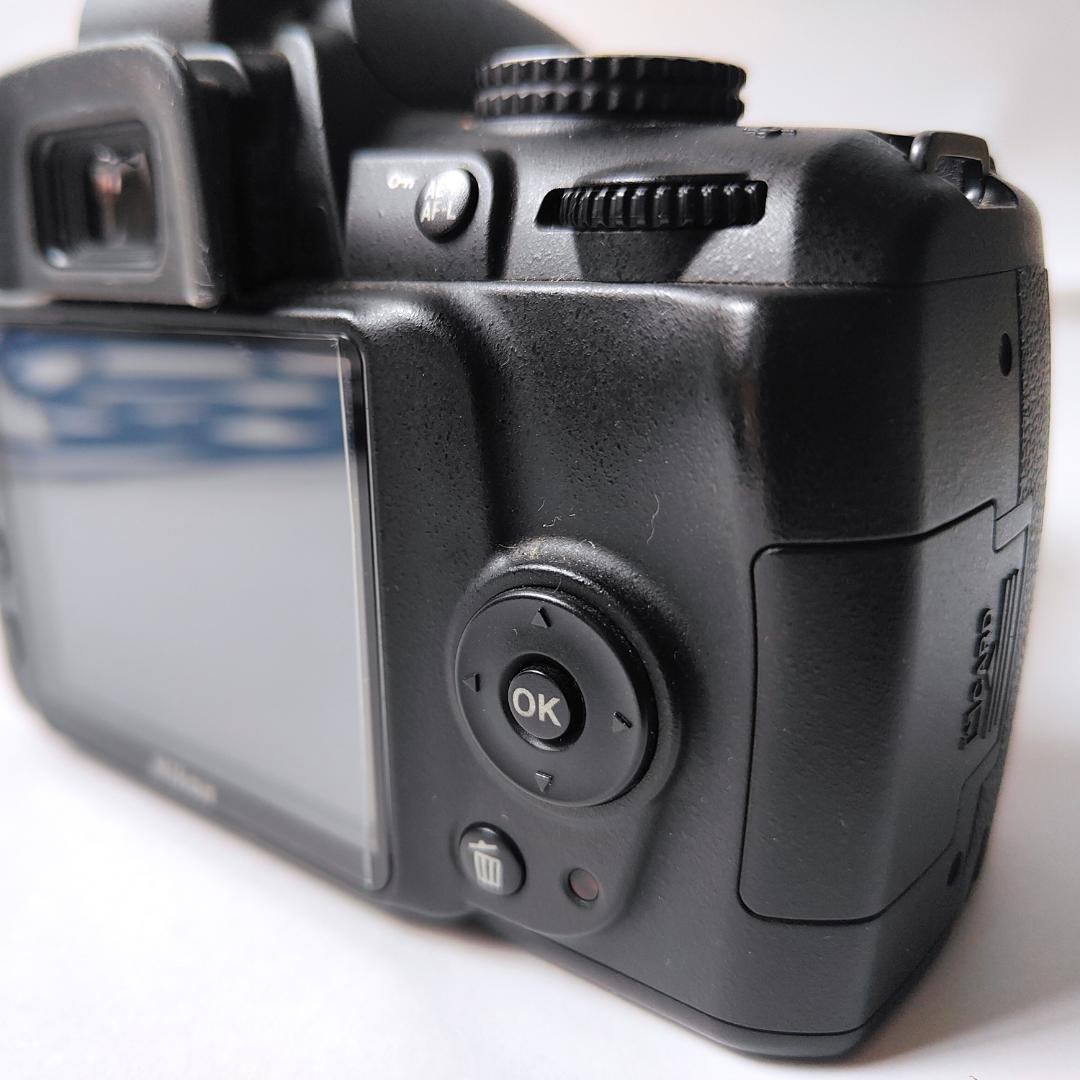 【送料無料・激安】Nikon デジタル一眼レフカメラ D3000 レンズキット