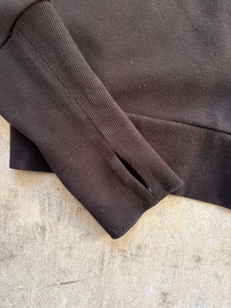 黝*様 UGG ハイネックジャケット　変形ジップ　サムホールarchive op