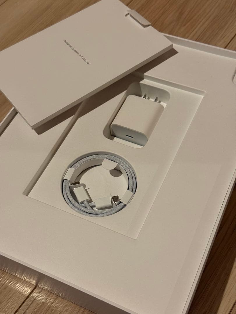 iPad Pro 12.9 第6世代 シルバー + キーボード + Pen